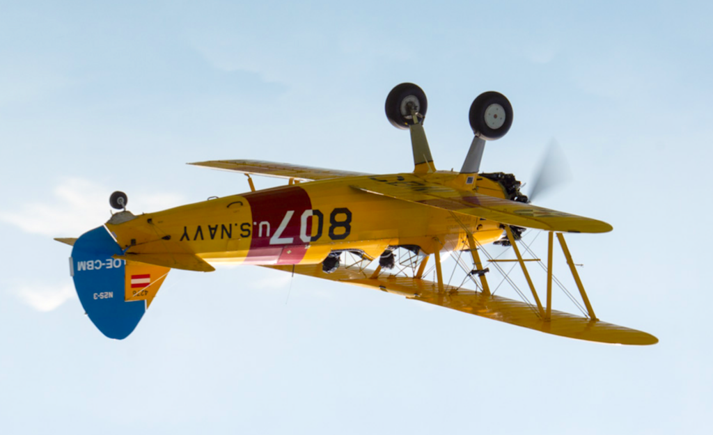 Boeing Stearman in artgerechter Haltung